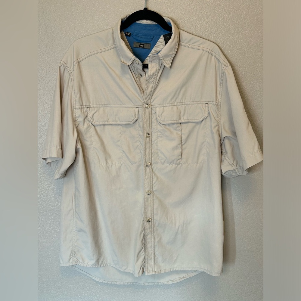 REI Sahara Tech Shirt Sun Protection UPF 50 Moisture Wicking Outdoor Summer